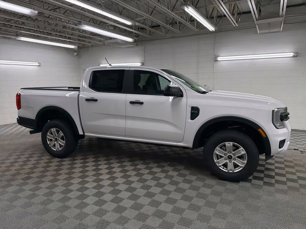 2025 OXFORD WHITE Ford Ranger STX RWD Truck