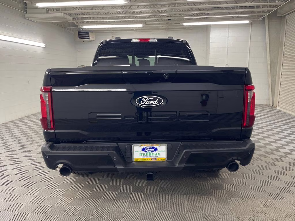 2025 AGATE BLACK Ford F-150 XLT RWD Truck