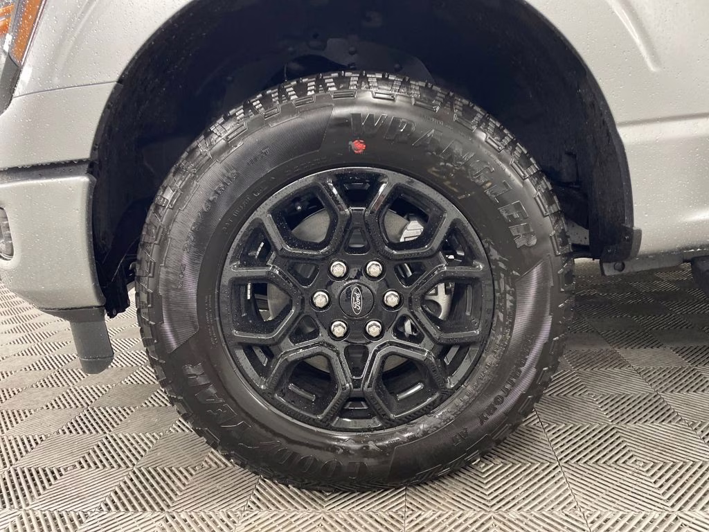 2025 ICONIC SILVER Ford F-150 XLT 4X4 Truck