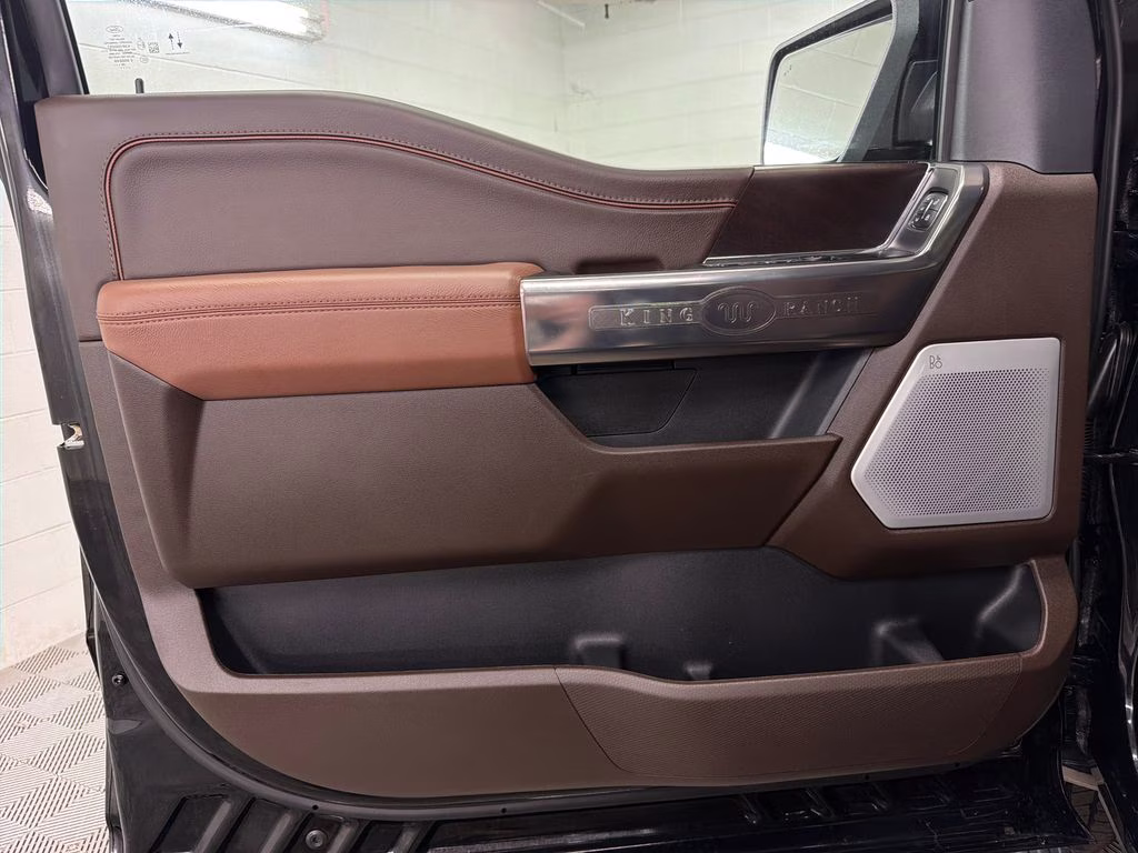2025 Agate Black Metallic Ford F-150 King Ranch 4X4 Truck