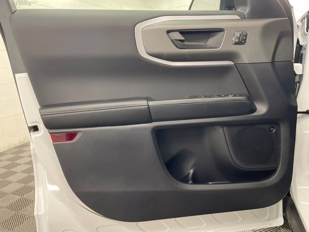 2025 OXFORD WHITE Ford Bronco Sport Outer Banks 4X4 SUV