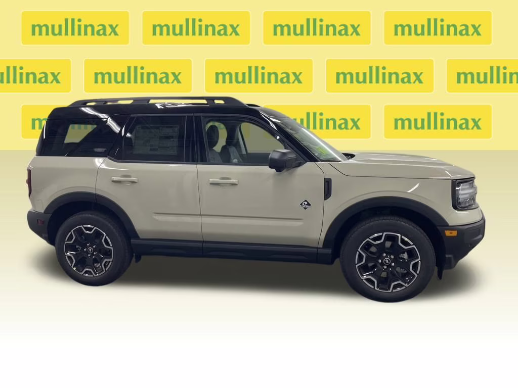 2025 Beige Ford Bronco Sport Outer Banks 4X4 SUV