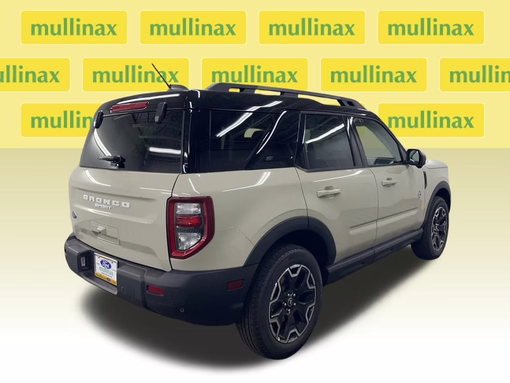2025 Beige Ford Bronco Sport Outer Banks 4X4 SUV