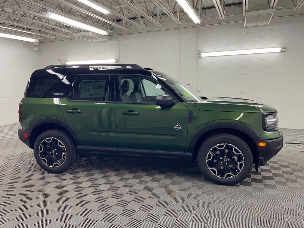 2025 ERUPTION GREEN Ford Bronco Sport Outer Banks 4X4 SUV