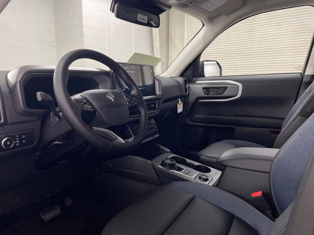 2025 ERUPTION GREEN Ford Bronco Sport Outer Banks 4X4 SUV