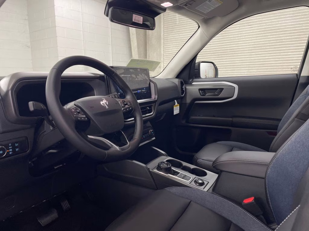 2025 OXFORD WHITE Ford Bronco Sport Outer Banks 4X4 SUV