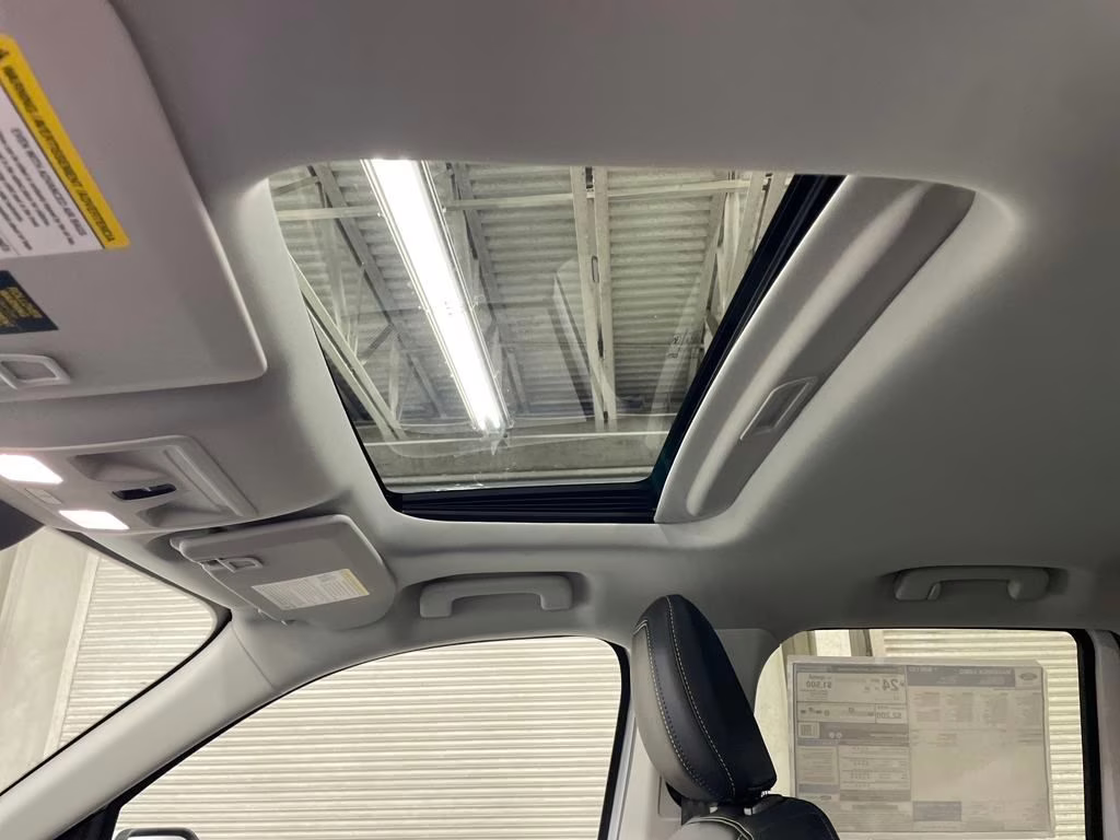 2025 OXFORD WHITE Ford Maverick Lobo High AWD Truck