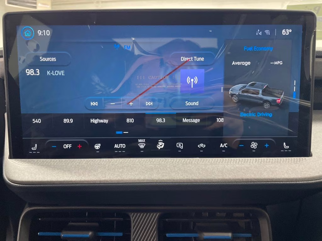 2025 SHADOW BLACK Ford Maverick XLT FWD Truck