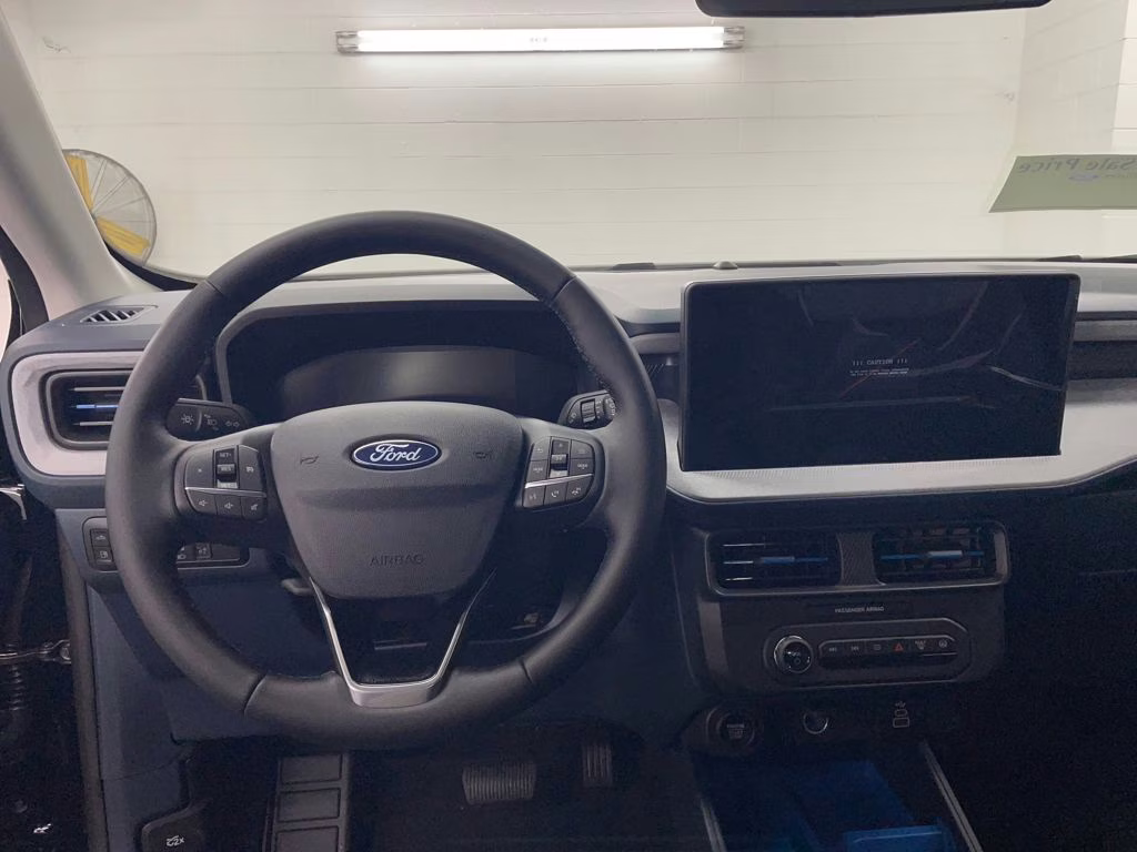 2025 SHADOW BLACK Ford Maverick XLT FWD Truck