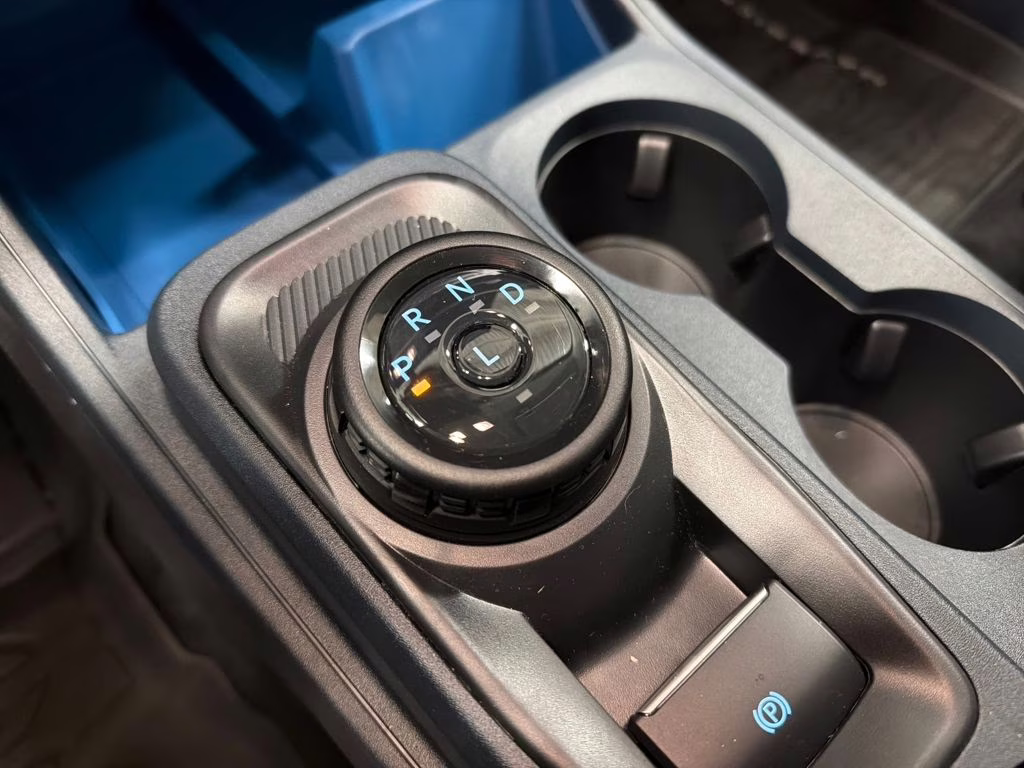 2025 VELOCITY BLUE Ford Maverick XLT FWD Truck