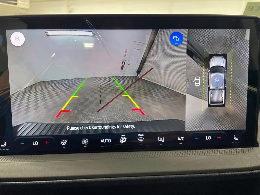 2025 SHADOW BLACK Ford Maverick Tremor AWD Truck