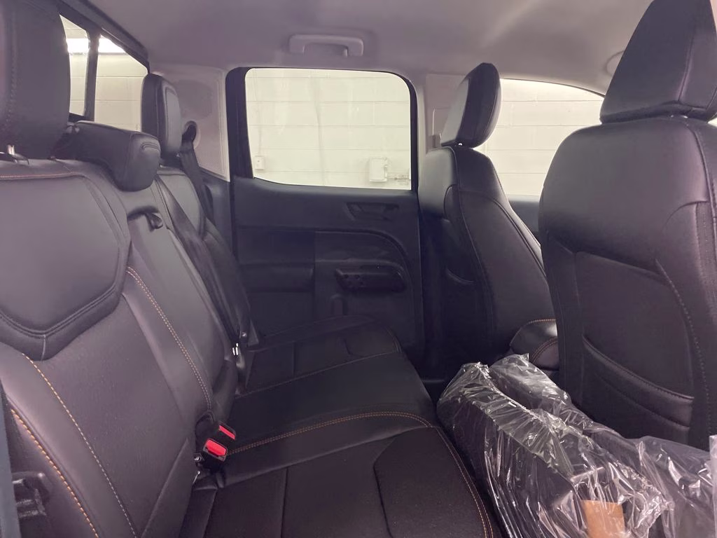 2025 SHADOW BLACK Ford Maverick Tremor AWD Truck
