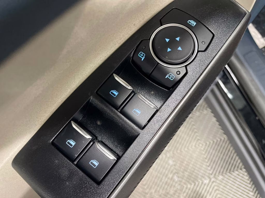 2025 SHADOW BLACK Ford Maverick Lariat AWD Truck