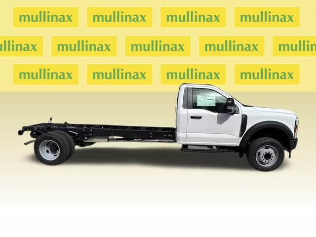 2024 Oxford White Ford Super Duty F-600 XL RWD Chassis