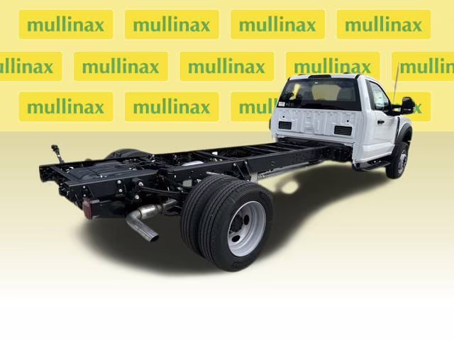 2024 Oxford White Ford Super Duty F-600 XL RWD Chassis