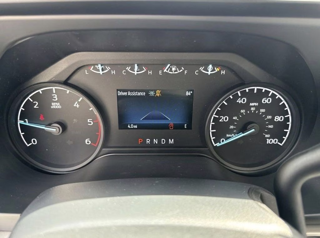 2024 Oxford White Ford Super Duty F-600 XL RWD Chassis