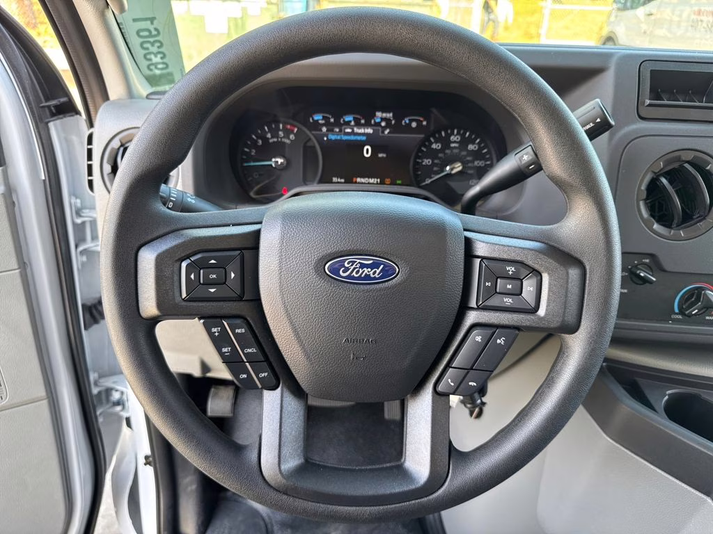 2026 Oxford White Ford E-350SD Base RWD Truck