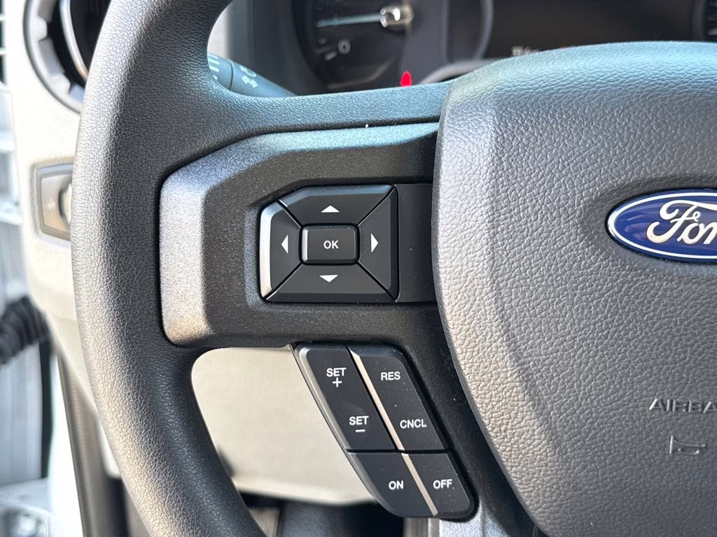 2026 Oxford White Ford E-350SD Base RWD Truck