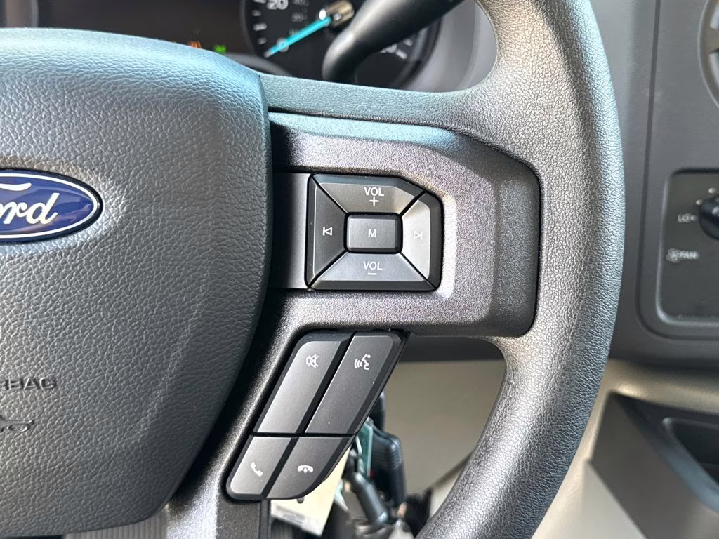 2026 Oxford White Ford E-350SD Base RWD Truck