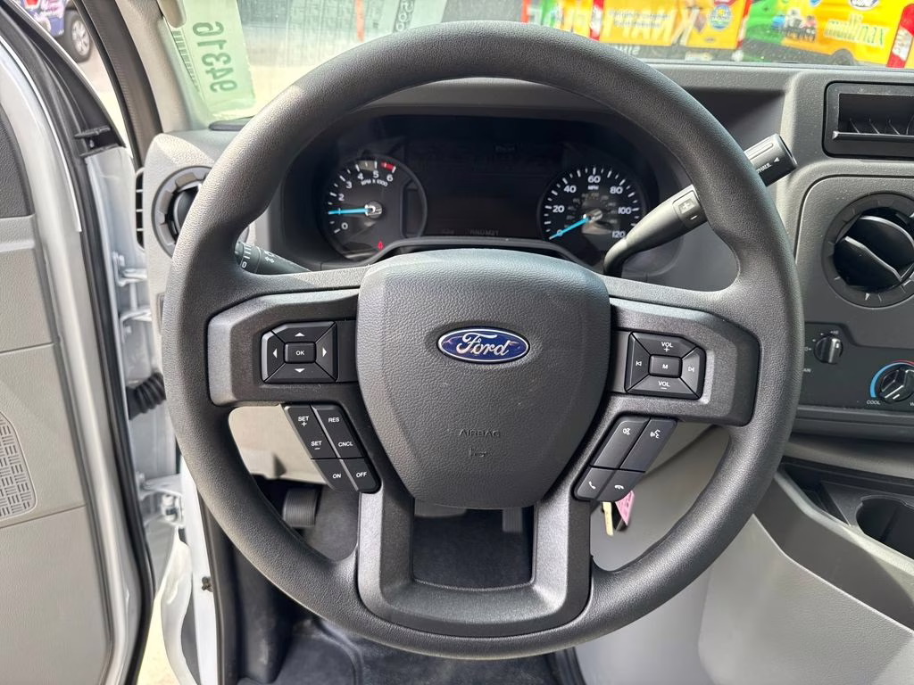 2026 Oxford White Ford E-350SD Base RWD Truck