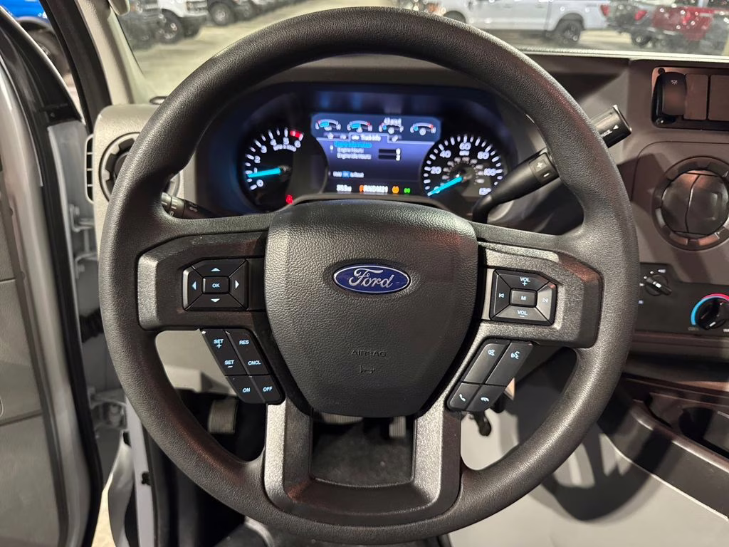 2026 Oxford White Ford E-350SD Base RWD Truck