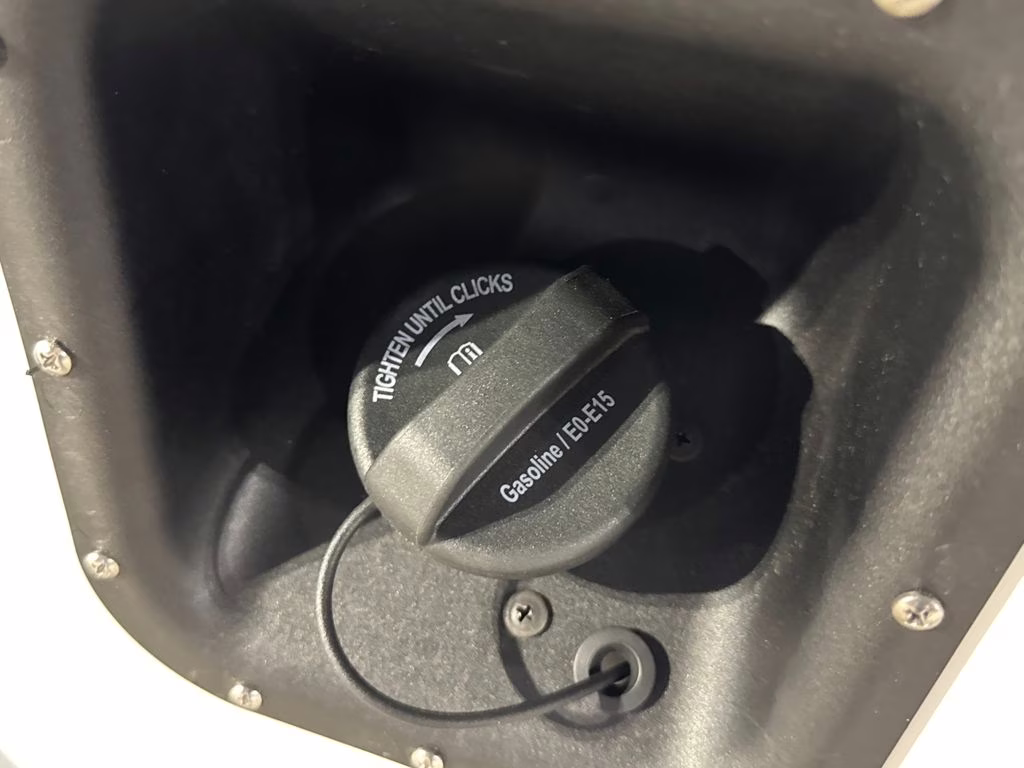 2026 Oxford White Ford E-350SD Base RWD Truck