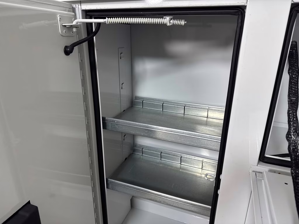 2026 Oxford White Ford E-350SD Base RWD Truck