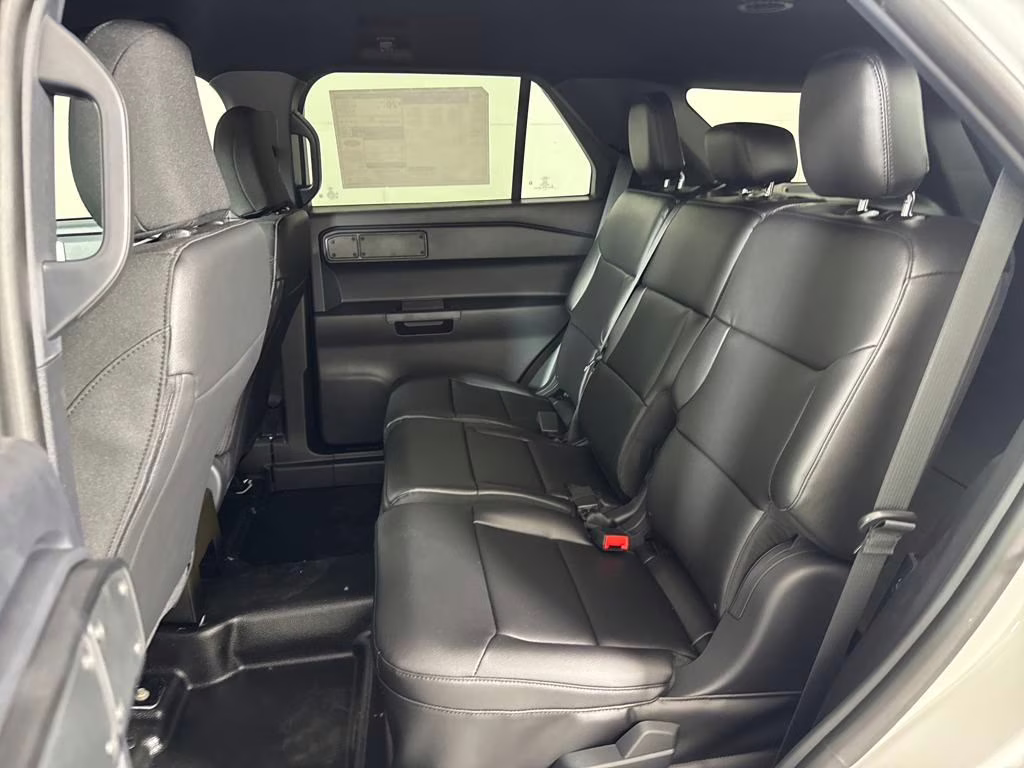 2025 Oxford White Ford Utility Police Interceptor Base AWD SUV