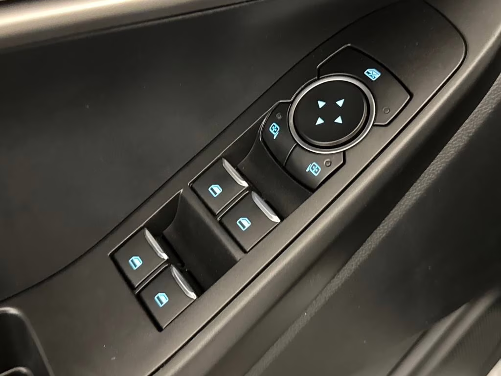 2025 Oxford White Ford Utility Police Interceptor Base AWD SUV