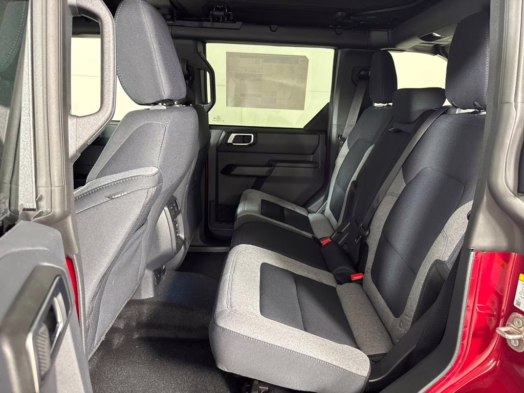 2025 Ruby Red Metallic Tinted Clearcoat Ford Bronco Big Bend 4X4 SUV