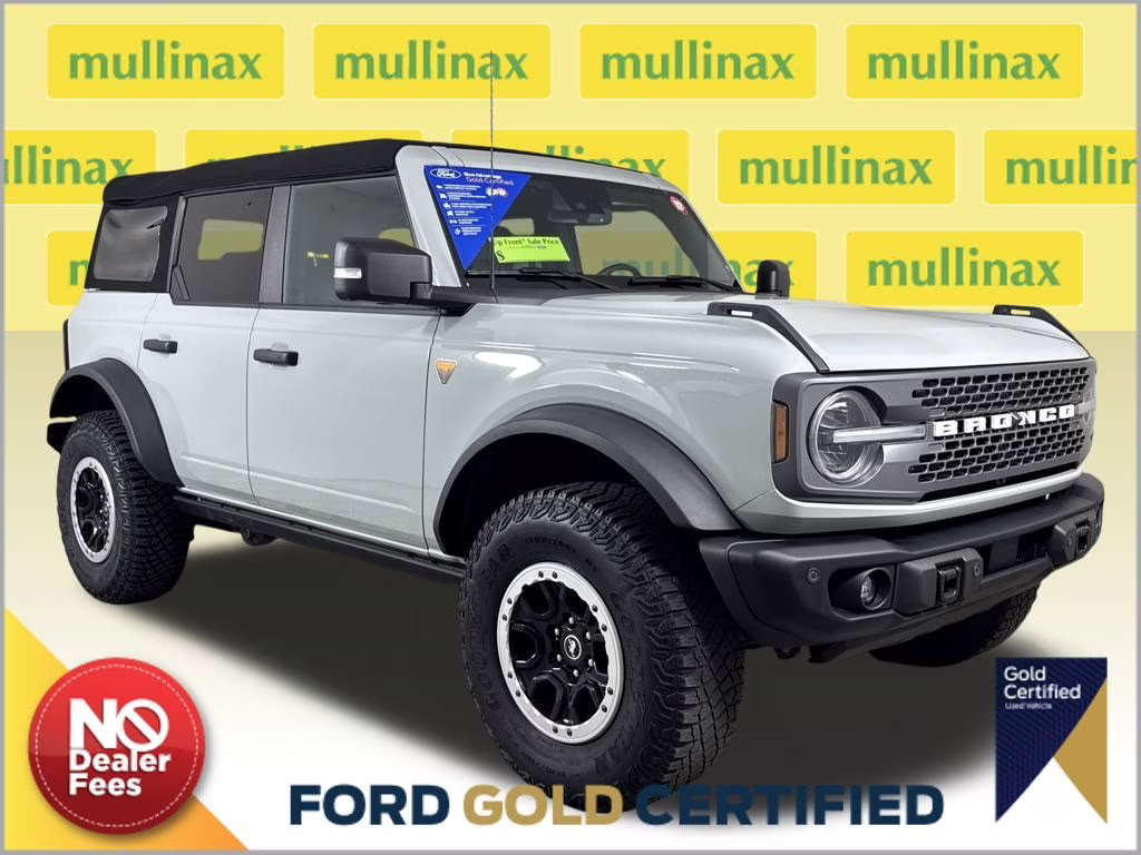 2023 Cactus Gray Ford Bronco Badlands 4X4 SUV
