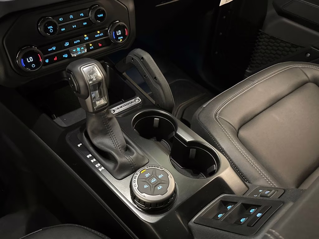 2025 Azure Gray Metallic Tri-Coat Ford Bronco Badlands 4X4 SUV