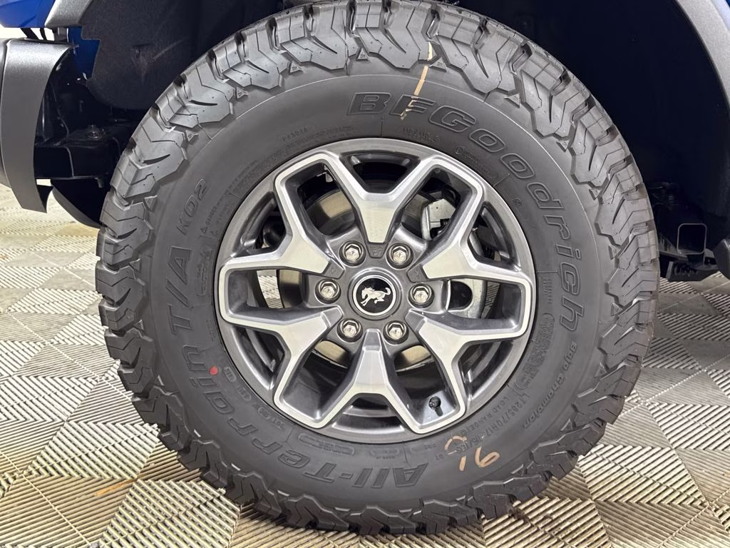 2025 Blue Metallic Ford Bronco Badlands 4X4 SUV