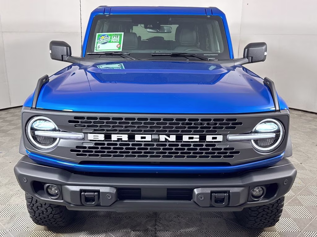 2025 Blue Metallic Ford Bronco Badlands 4X4 SUV