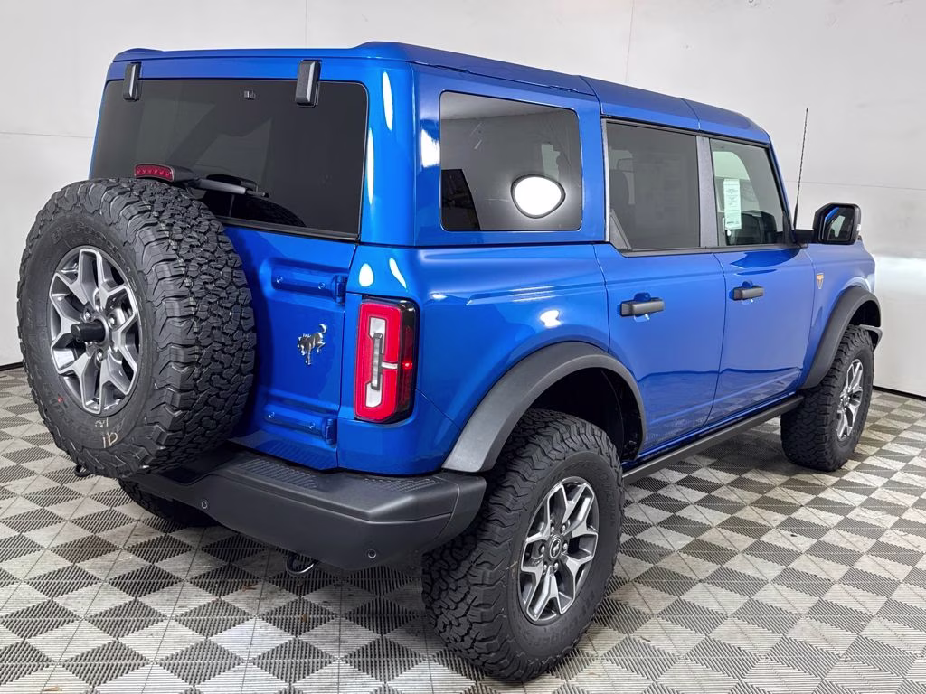 2025 Blue Metallic Ford Bronco Badlands 4X4 SUV