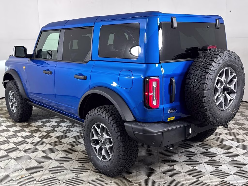 2025 Blue Metallic Ford Bronco Badlands 4X4 SUV