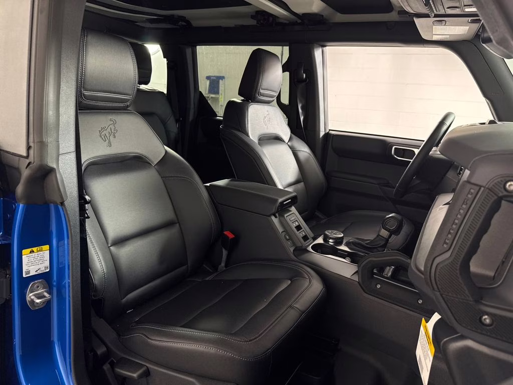 2025 Velocity Blue Metallic Ford Bronco Badlands 4X4 SUV