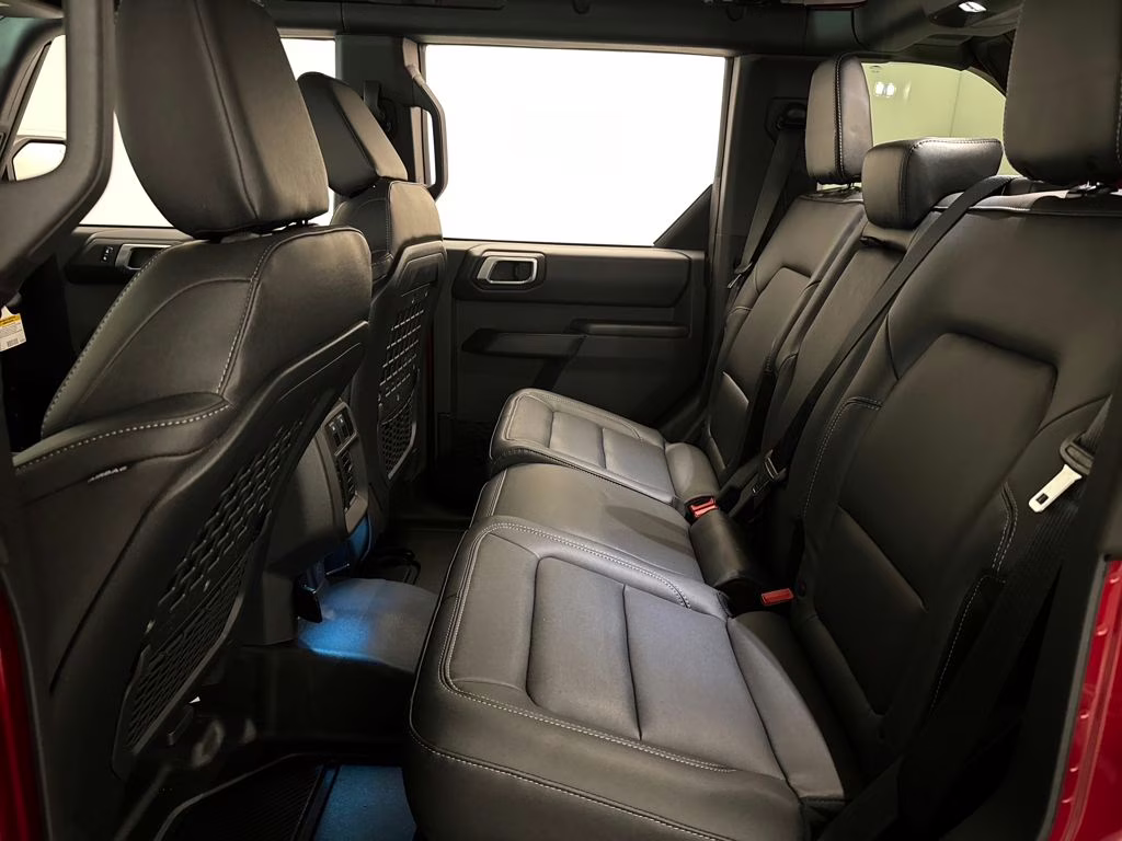 2025 Ruby Red Metallic Tinted Clearcoat Ford Bronco Badlands 4X4 SUV