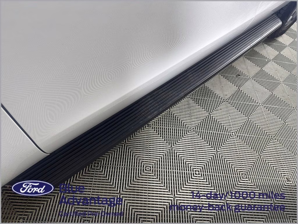 2025 Oxford White Ford Expedition Active RWD SUV