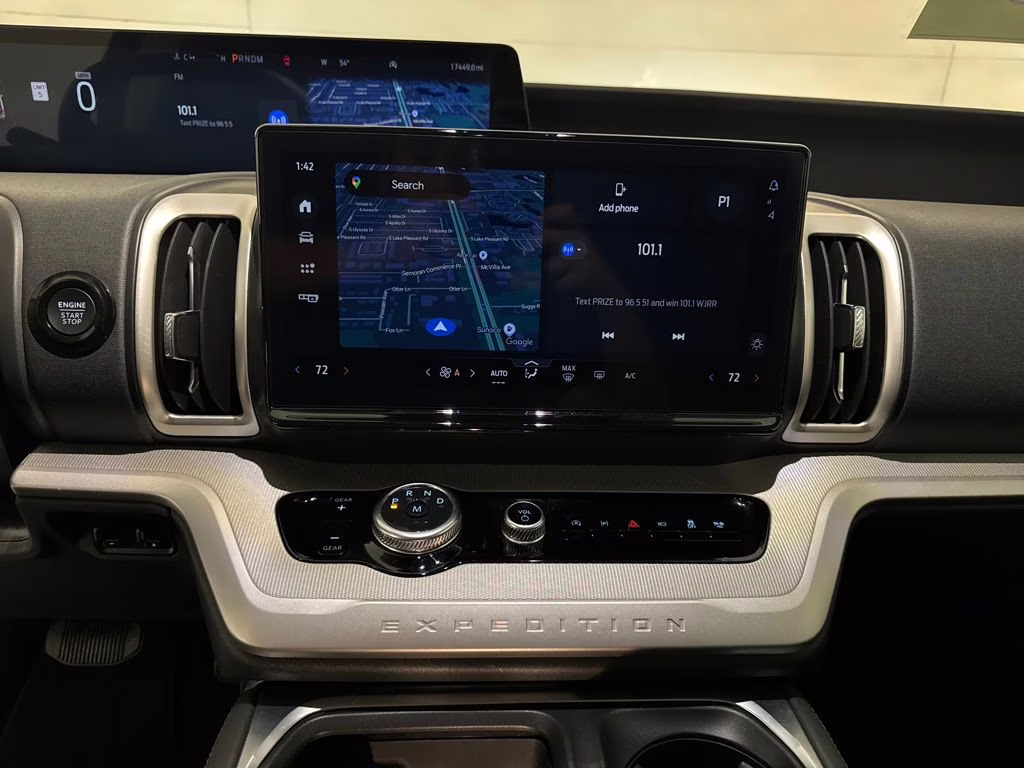 2025 Oxford White Ford Expedition Active RWD SUV