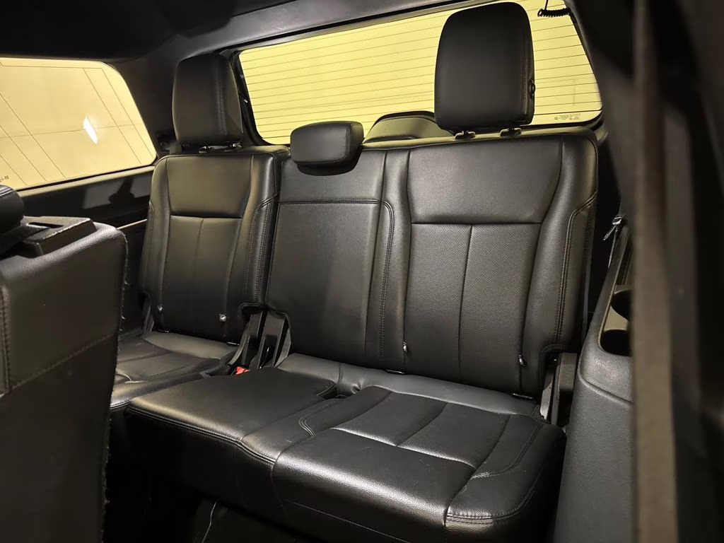 2020 Agate Black Ford Expedition XLT RWD SUV