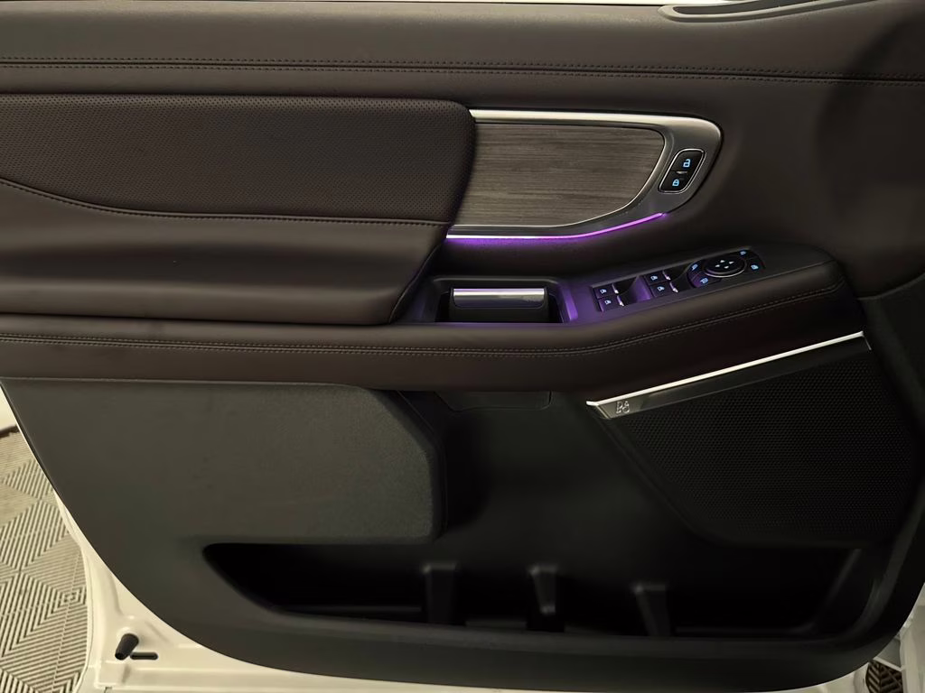 2026 Star White Metallic Tri-Coat Ford Expedition Platinum 4X4 SUV