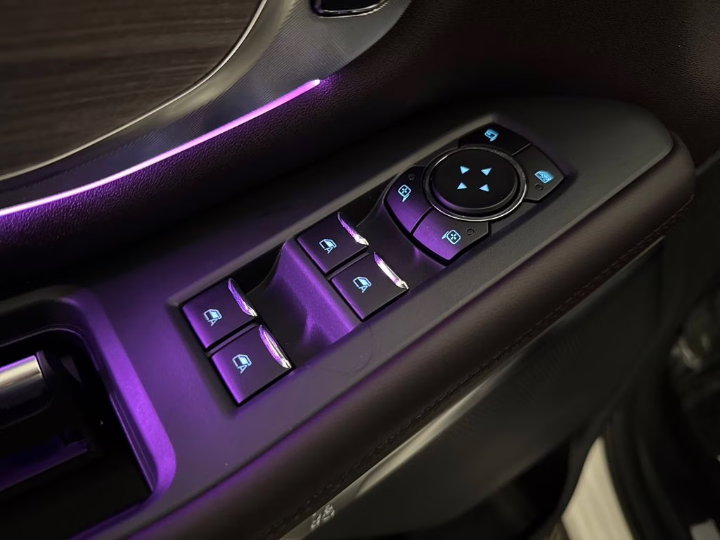 2026 Star White Metallic Tri-Coat Ford Expedition Platinum 4X4 SUV