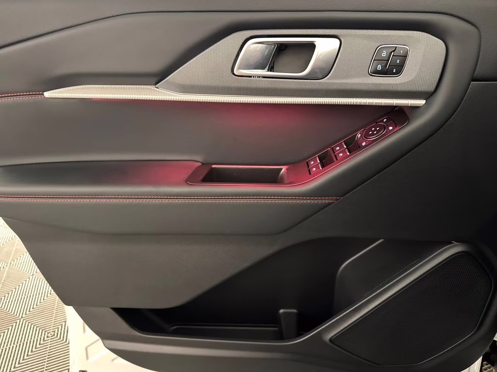 2026 Star White Metallic Tri-Coat Ford Explorer ST 4X4 SUV