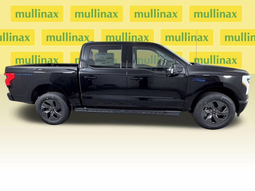 2025 Agate Black Metallic Ford F-150 Lightning Flash AWD Truck