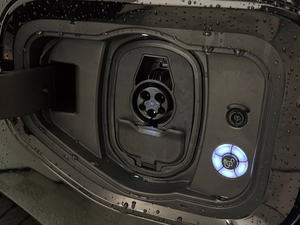 2025 Agate Black Metallic Ford F-150 Lightning Flash AWD Truck