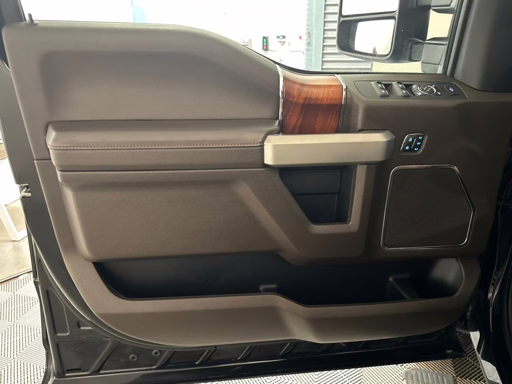 2020 Agate Black Metallic Ford Super Duty F-250 SRW King Ranch 4X4 Truck