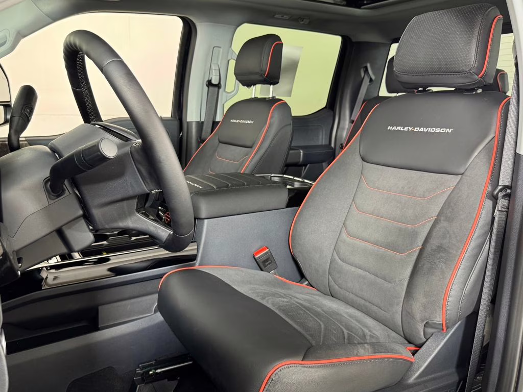 2026 Agate Black Metallic Ford Super Duty F-250 SRW HARLEY DAVIDSON 4X4 Truck