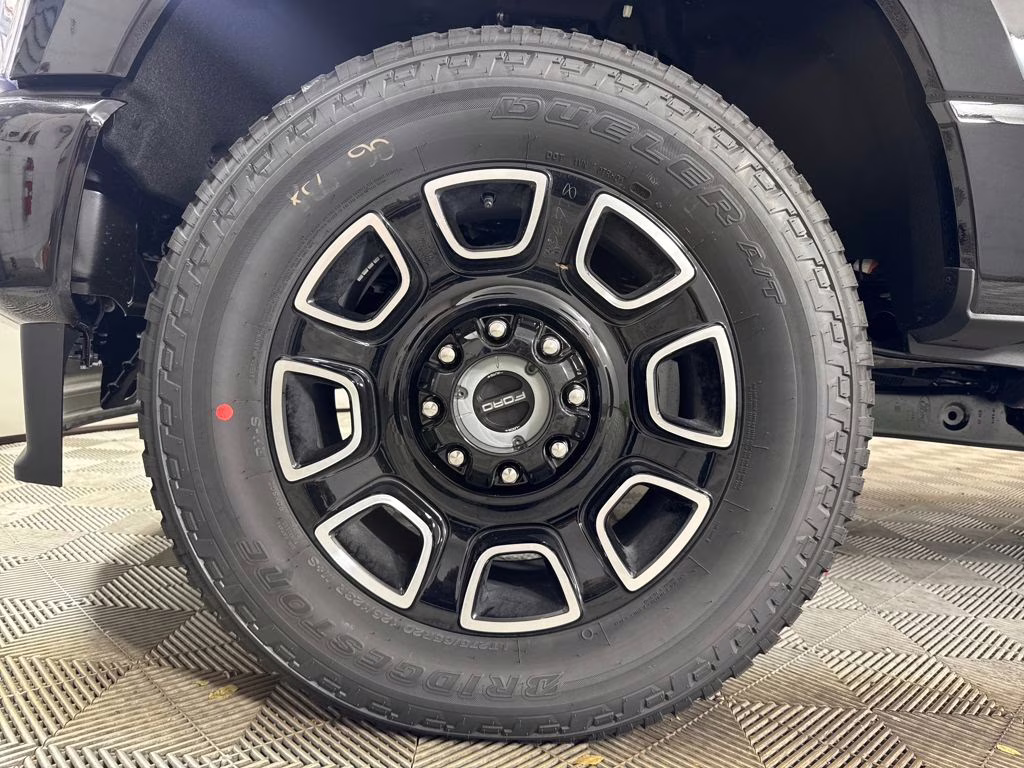 2026 Agate Black Metallic Ford Super Duty F-250 SRW Platinum 4X4 Truck