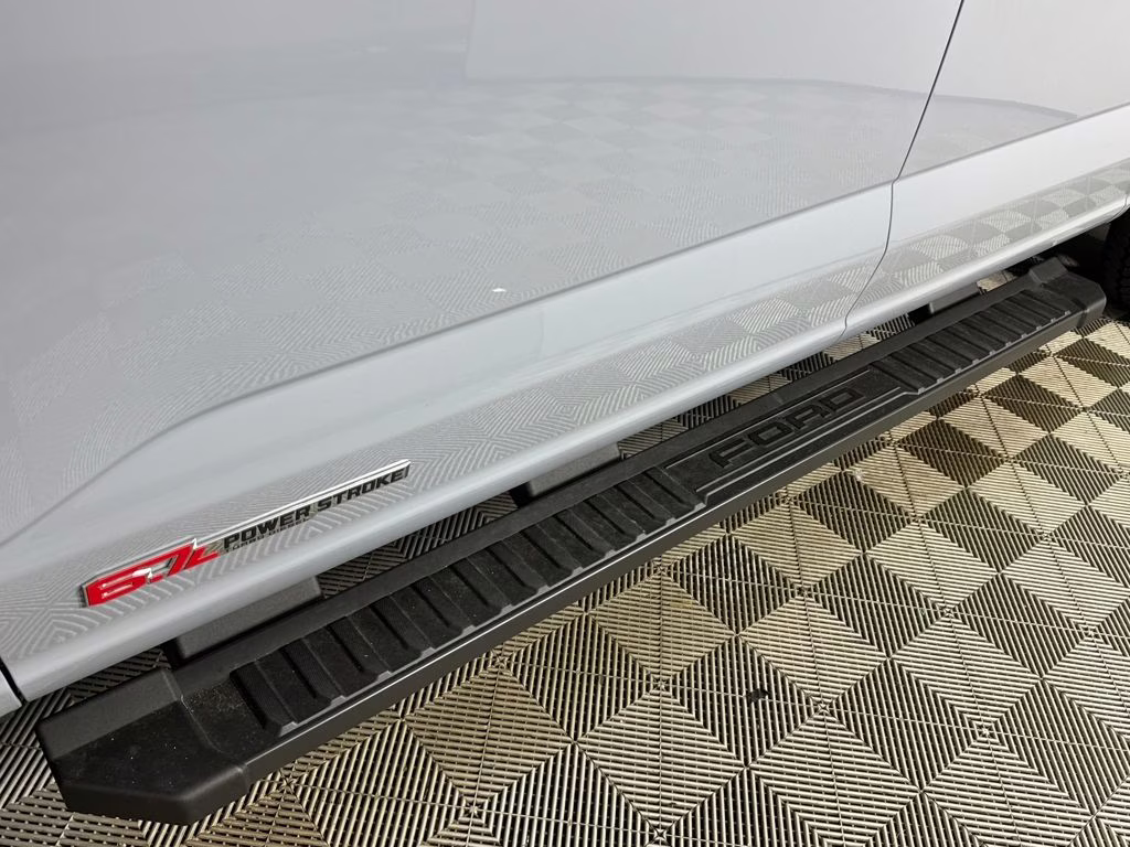 2026 Glacier Gray Metallic Tri-Coat Ford Super Duty F-250 SRW Lariat 4X4 Truck